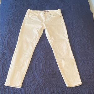 Just USA Women's Hanna High Rise White Clean Hem Skinny Jean